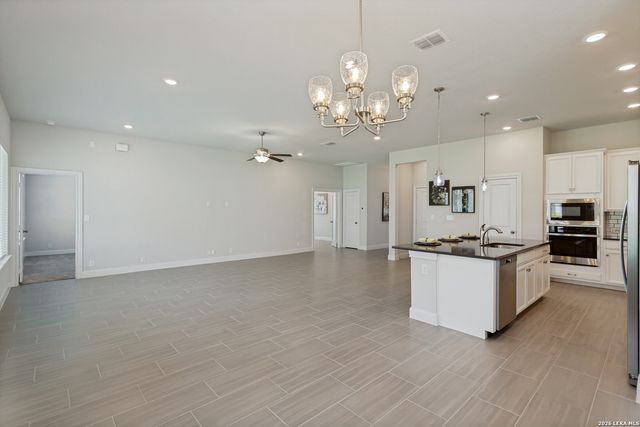 1202 Taubenfeld, San Antonio, TX 78260
