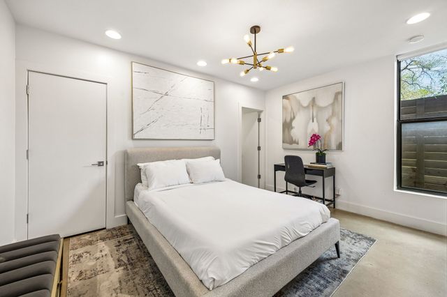 4820 Dinsmore Court, Dallas, TX 75204