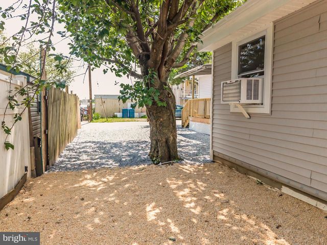 8-B SHERMAN DR, Claymont, DE 19703