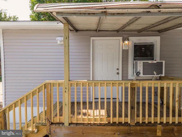 8-B SHERMAN DR, Claymont, DE 19703