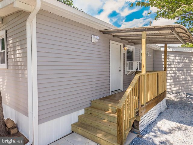 8-B SHERMAN DR, Claymont, DE 19703