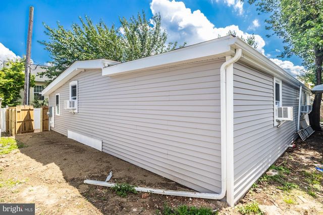 8-B SHERMAN DR, Claymont, DE 19703