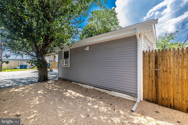 8-B SHERMAN DR, Claymont, DE 19703