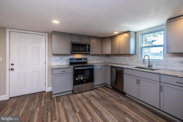 8-B SHERMAN DR, Claymont, DE 19703
