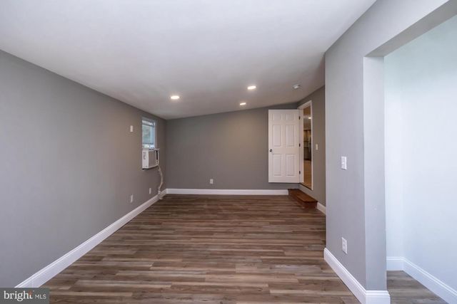 8-B SHERMAN DR, Claymont, DE 19703