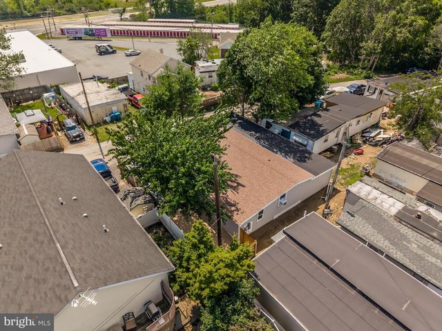 8-B SHERMAN DR, Claymont, DE 19703