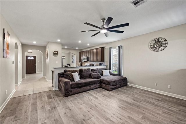 7820 Quartz Lane, Texas City, TX 77591