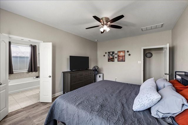 7820 Quartz Lane, Texas City, TX 77591