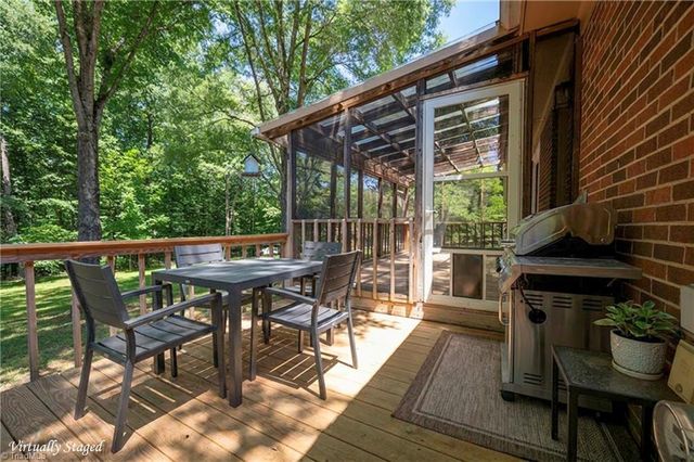 4484 Cotswold Road, Pfafftown, NC 27040