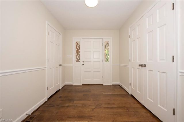4484 Cotswold Road, Pfafftown, NC 27040