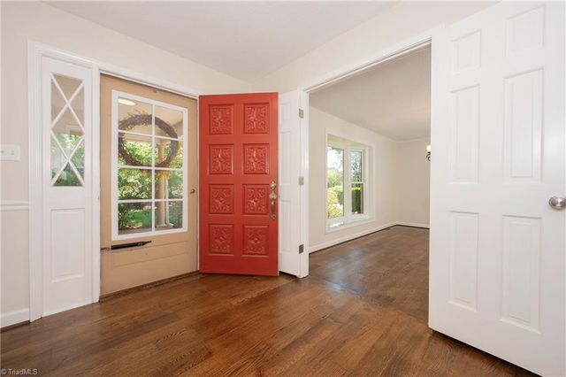4484 Cotswold Road, Pfafftown, NC 27040
