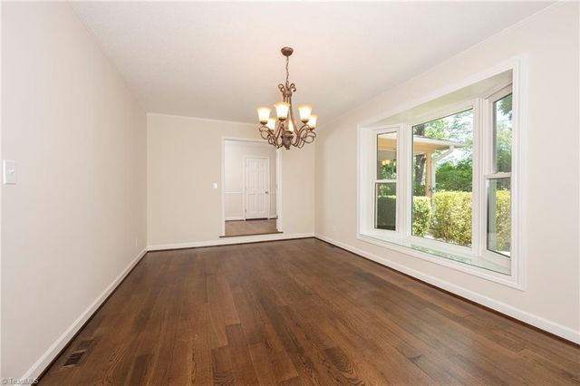 4484 Cotswold Road, Pfafftown, NC 27040