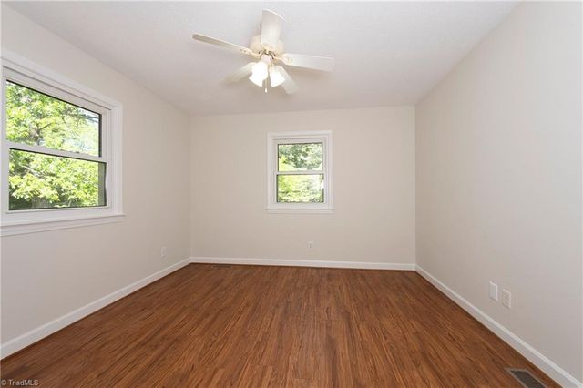 4484 Cotswold Road, Pfafftown, NC 27040