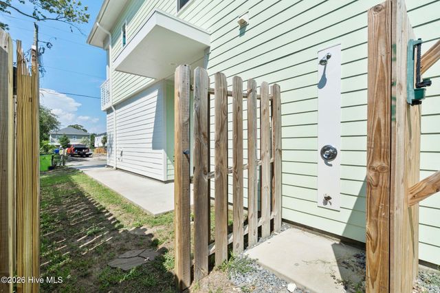 507 Greenville Avenue Unit 2, Carolina Beach, NC 28428