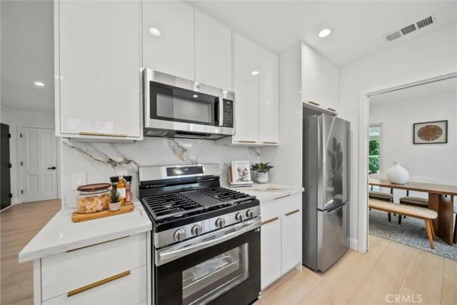 16507 Calahan, North Hills, CA 91343