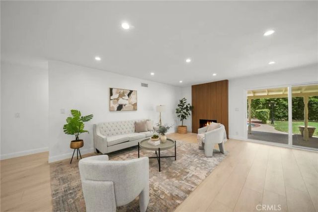 16507 Calahan, North Hills, CA 91343