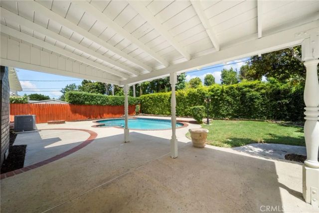 16507 Calahan, North Hills, CA 91343