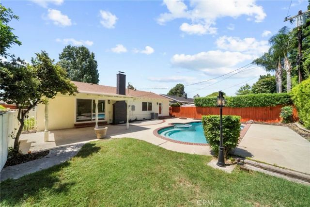 16507 Calahan, North Hills, CA 91343