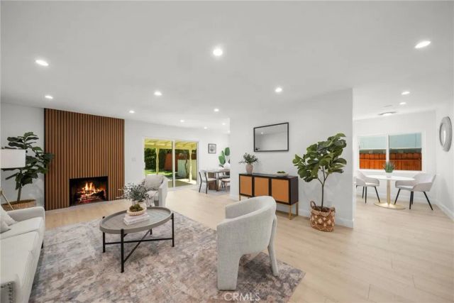 16507 Calahan, North Hills, CA 91343