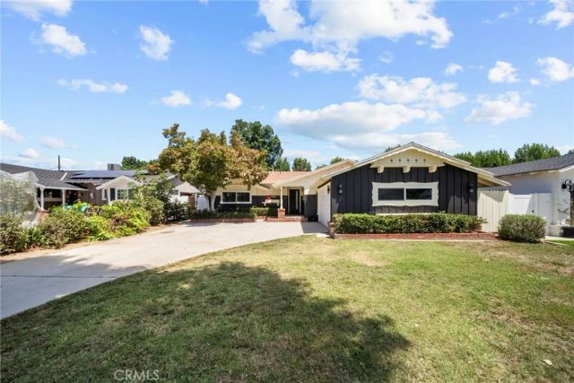 16507 Calahan, North Hills, CA 91343