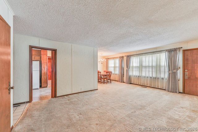 1721 E 13th Street, Okmulgee, OK 74447