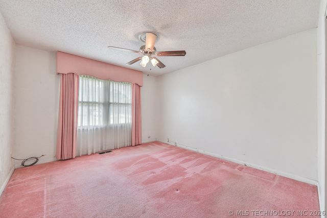 1721 E 13th Street, Okmulgee, OK 74447