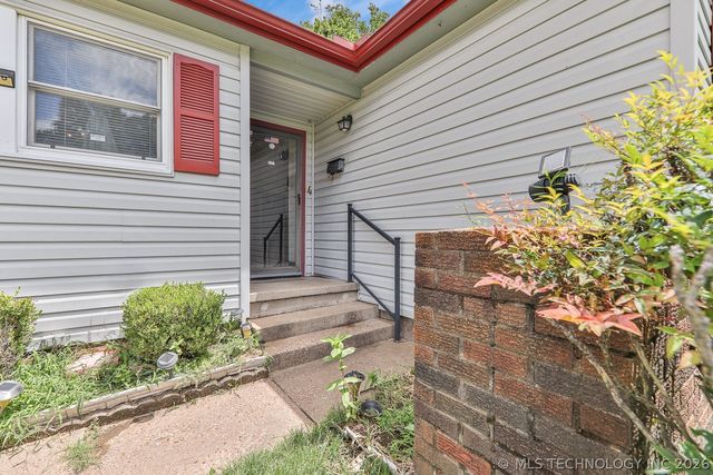 1721 E 13th Street, Okmulgee, OK 74447