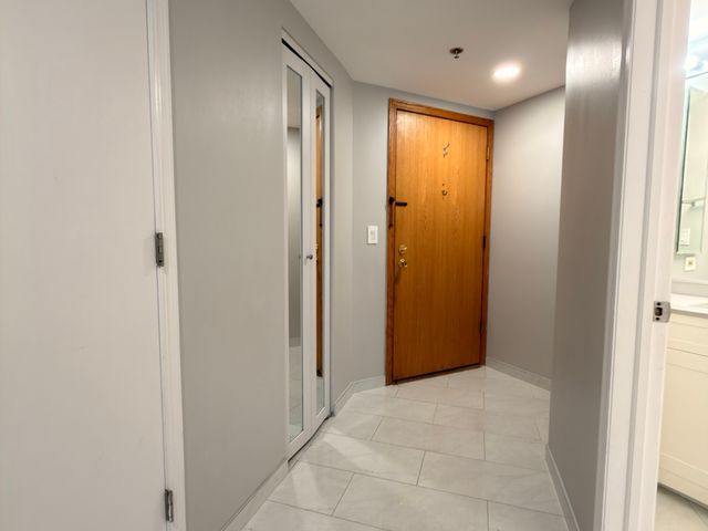 1653 River Street 306, Des Plaines, IL 60016