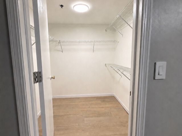 1653 River Street 306, Des Plaines, IL 60016