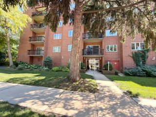1653 River Street 306, Des Plaines, IL 60016