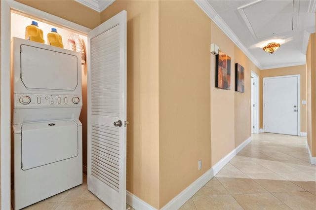 8729 Chevy Chase Drive 145, Boca Raton, FL 33433