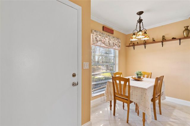 8729 Chevy Chase Drive 145, Boca Raton, FL 33433