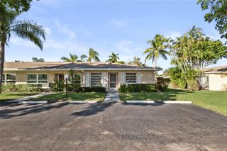 8729 Chevy Chase Drive 145, Boca Raton, FL 33433