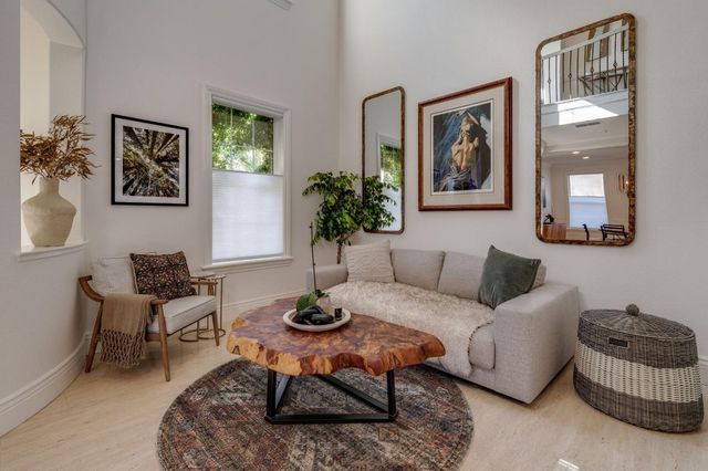 4541 Longview Dr, Rocklin, CA 95677