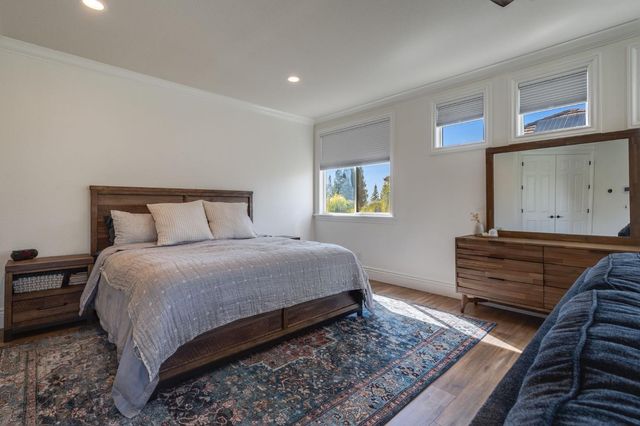 4541 Longview Dr, Rocklin, CA 95677