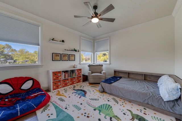 4541 Longview Dr, Rocklin, CA 95677