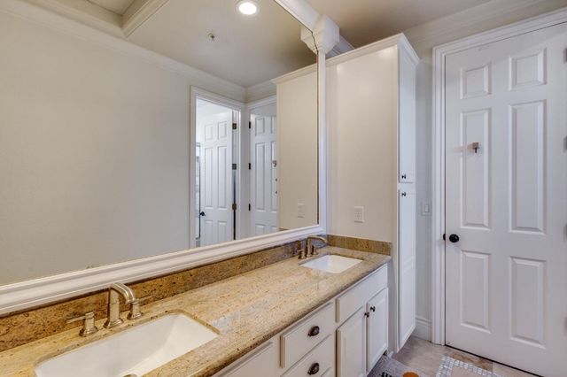 4541 Longview Dr, Rocklin, CA 95677