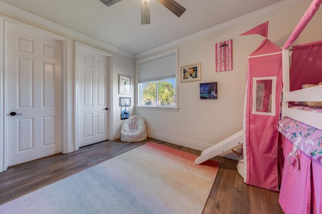 4541 Longview Dr, Rocklin, CA 95677