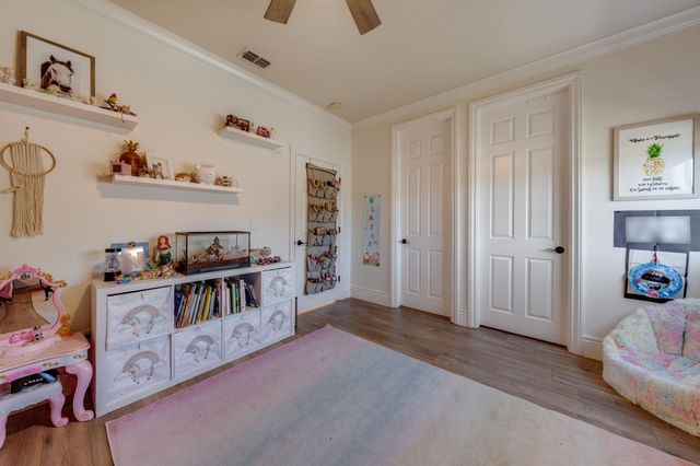 4541 Longview Dr, Rocklin, CA 95677
