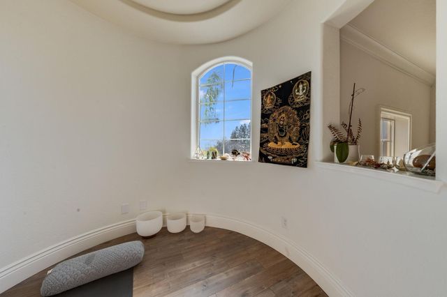 4541 Longview Dr, Rocklin, CA 95677