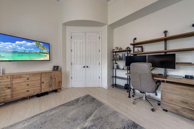 4541 Longview Dr, Rocklin, CA 95677