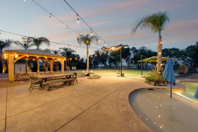 4541 Longview Dr, Rocklin, CA 95677