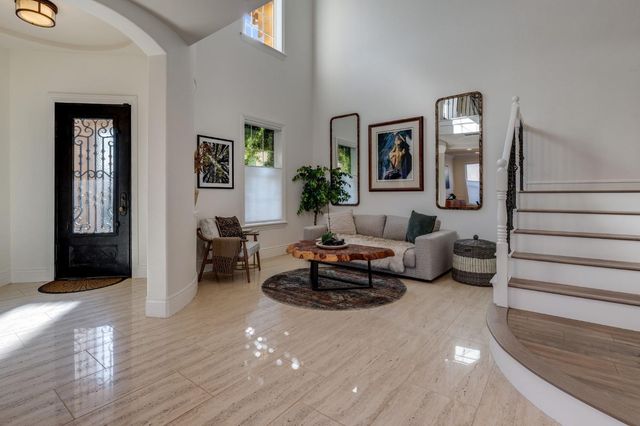 4541 Longview Dr, Rocklin, CA 95677