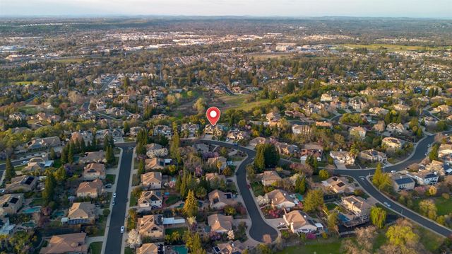 4541 Longview Dr, Rocklin, CA 95677