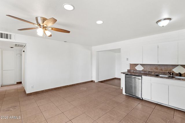 2246 W SIERRA Street, Phoenix, AZ 85029