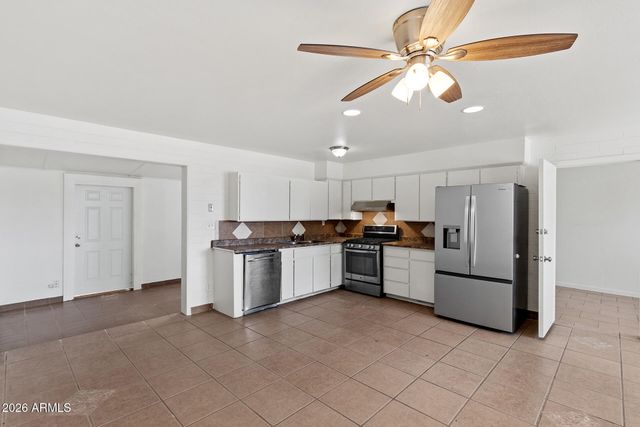 2246 W SIERRA Street, Phoenix, AZ 85029