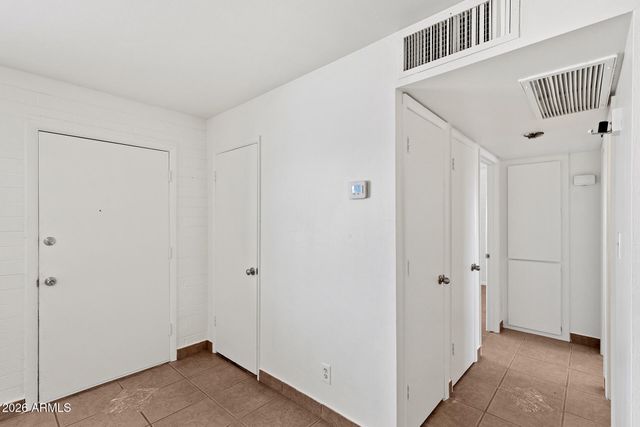 2246 W SIERRA Street, Phoenix, AZ 85029
