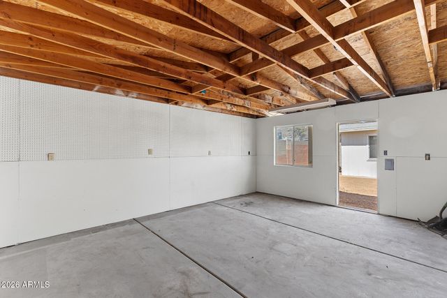 2246 W SIERRA Street, Phoenix, AZ 85029