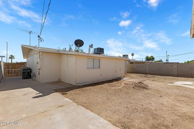 2246 W SIERRA Street, Phoenix, AZ 85029