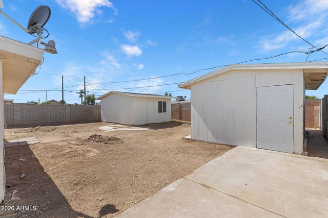 2246 W SIERRA Street, Phoenix, AZ 85029